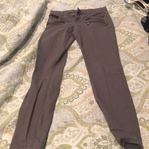 Gray skinny jeans